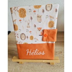 Protège carnet de santé "animaux de la forêt"